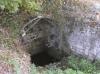 très vieux puits du Moyen Âge dépendant du château de Mondevis aujourd'hui disparu